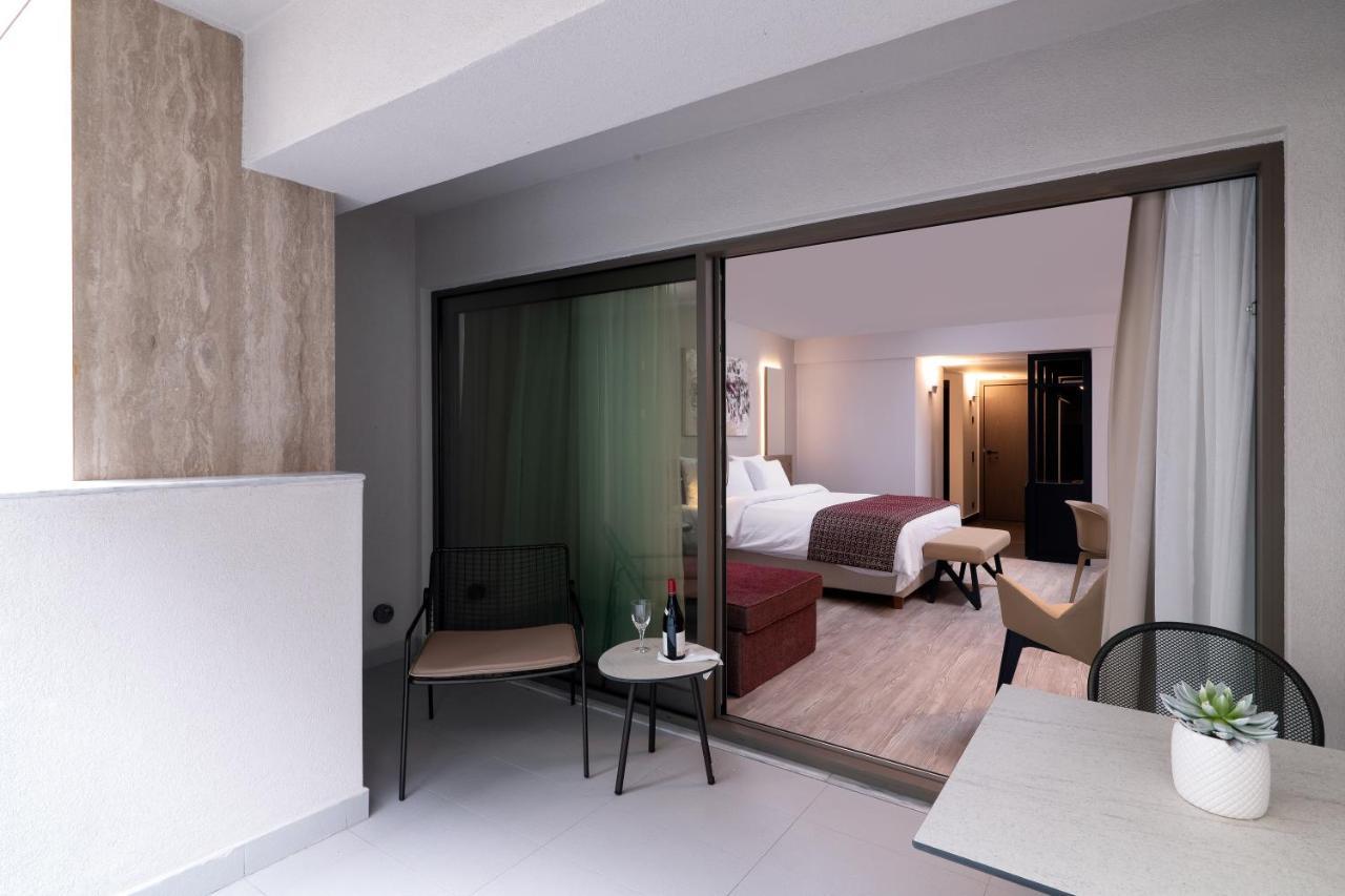 S Hotel Boutique Thessaloníki Eksteriør bilde Deluxe Room with Balcony