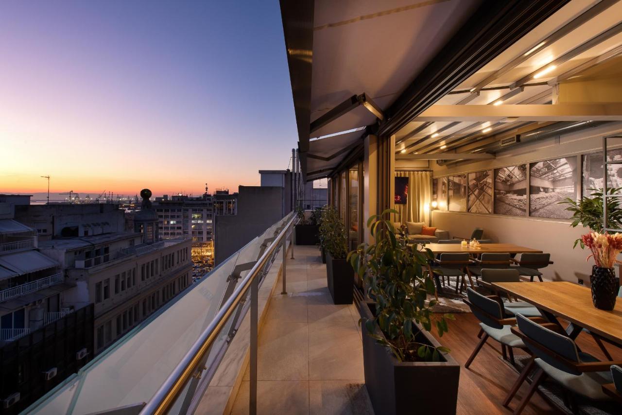 S Hotel Boutique Thessaloníki Eksteriør bilde The rooftop bar at the hotel