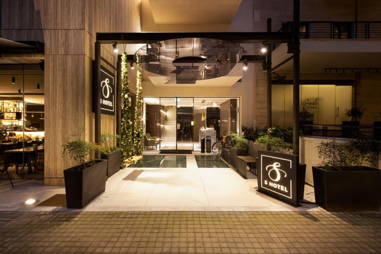 S Hotel Boutique Thessaloníki Eksteriør bilde Entrance of 25hours Hotel